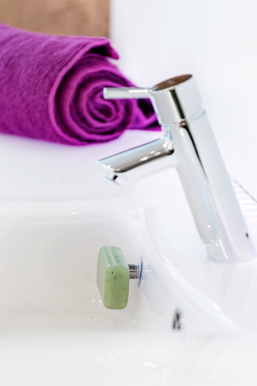 SAVONT Original Magnetischer schwimmender Seifenhalter | Immer trocken & sauber | Seifenschale Spender Abtropffläche für Dusche oder Waschbecken